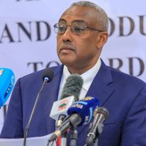 دمقى مكونن يرحب بقرار “يو إس إيد” استئناف المساعدات الغذائية لإثيوبيا