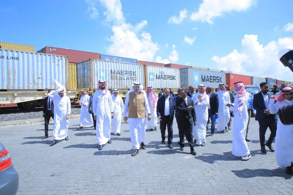 وزير النقل والخدمات اللوجستية السعودي يشيد بالخطة الاقتصادية في إثيوبيا